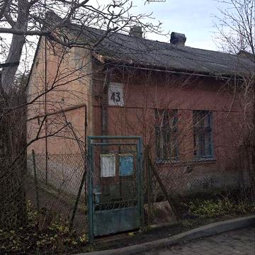 Продаж 2к Дім На Чвертях вулиця