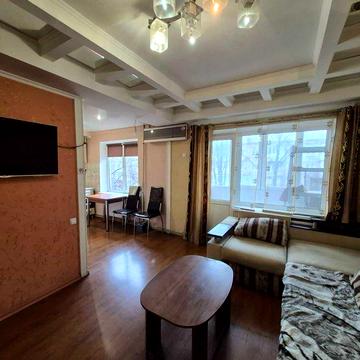 Здам 2 кімнатну квартиру  в центральній частині міста.