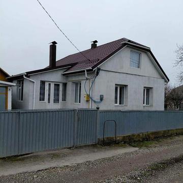 Продається житловий будинок + літня кухня в м.Дунаївці