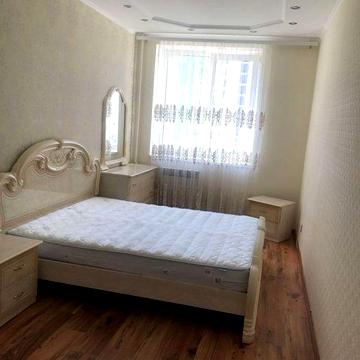 Сдам 2х ком квартиру с Ремонтом на Заболотного /Сахарова -газовый дом