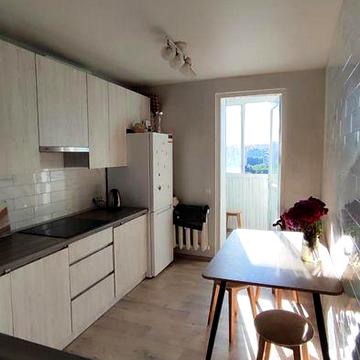 Продам 2-х комн. квартиру на Таирова с ремонтом. Ул. Левитана(715-565)