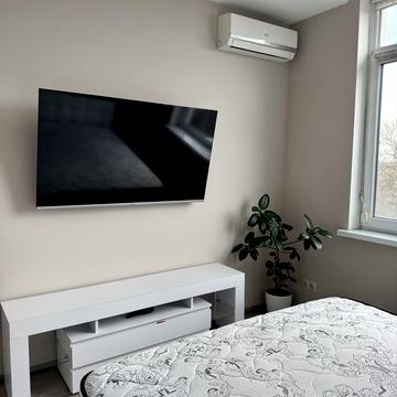 Набережно-Корчуватська вул., 27