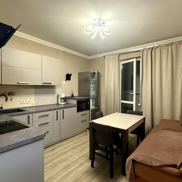 Андрія Аболмасова вул. (Панельна), 7