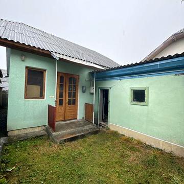 Будинок з гаражем у Богородчанах