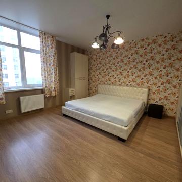 Сімї Кульженків вул. (Петра Дегтяренка), 31-Б