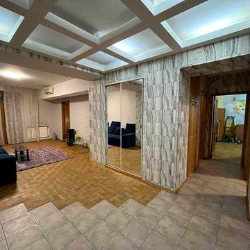 Оренда 4-кім.кв./вул.Космічна/м. Наукова