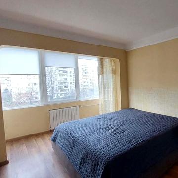 Оболонський просп., 31