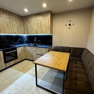 айвазовського, 6