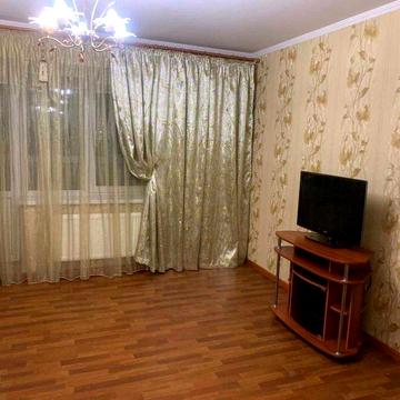 Продам квартиру в ЖК Радужный, кирпичный газовый дом, 1-й этаж ЖК Радужный