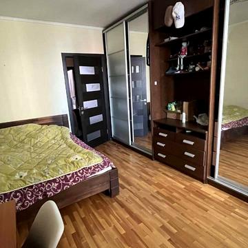 Срібнокільська вул., 22-А