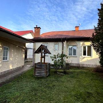 Продається будинок на вул. Морозенка.