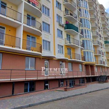 Простора 3-кімнатна квартира 80 кв.м в новому зданому ЖК. АГВ