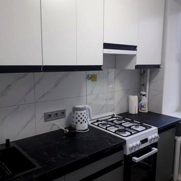 Кулика і Гудачека вул. (Макарова), 30