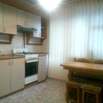 Оренда 1-кімн квартири з меблями та технікою, р-н Казацька-Громадська.