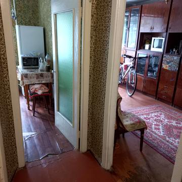 Академіка Корольова вул., 30