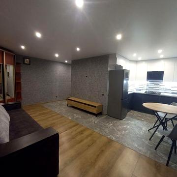 Сдам 1х студию. Центр.