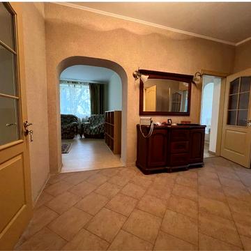 Здається 3 кім.квартира до по вул. Микитинецька