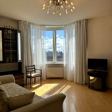 Осіння вул., 33