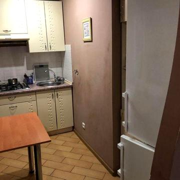 Здам 1 квартиру в центрі Запоріжжя.