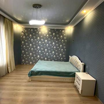 Продаж 3к Дім Академіка Заболотного вулиця