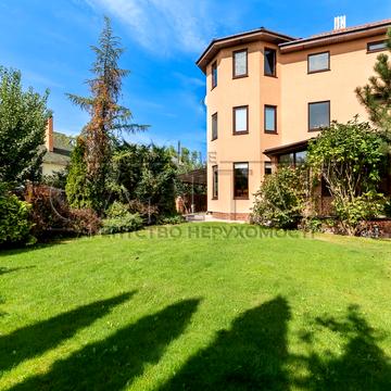 158-та Садова вул., 58