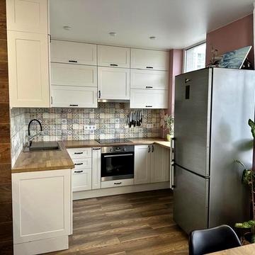 Олександра Олеся вул., 4-Б