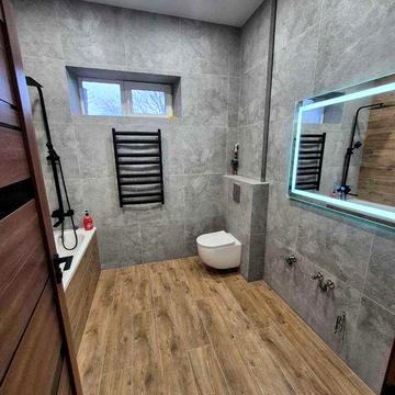 Продам 2-х комн. сталинку в самом центре города