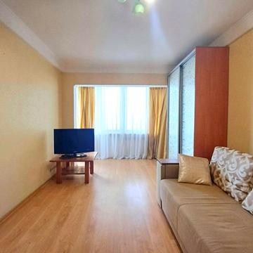 Литовський просп. (Мінський), 8-А