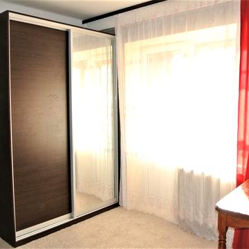 Йорданська вул. (Лайоша Гавро), 8