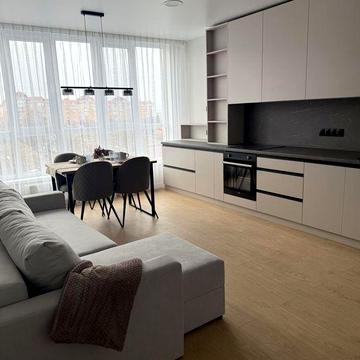 Продам 3-к квартиру з новим ремонтом — заїжджай і живи ЖК Правелниці Шулежко