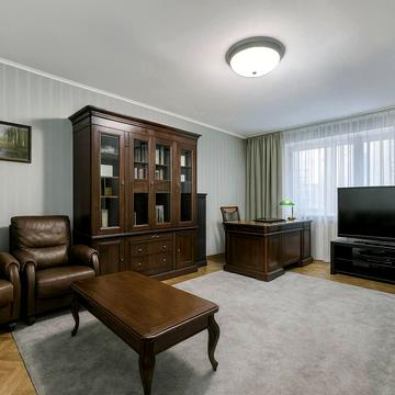 Гоголівська вул., 36-40