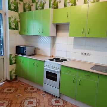 Рональда Рейгана вул., 40