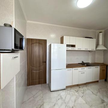 Новопольова вул., (Будинок В)