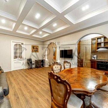 ПРОДАЖ статусної квартири на Інститутській 16/Урядовий квартал/Центр