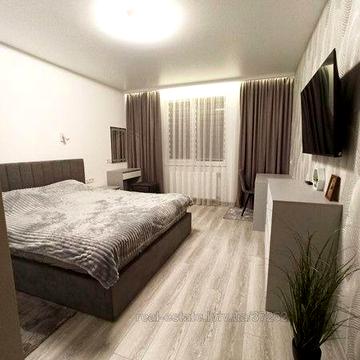 Оренда новенької 1кім. квартири в ЖК Веселка, вул.Залізнична