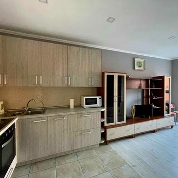 Драгоманова вул., 2-Б