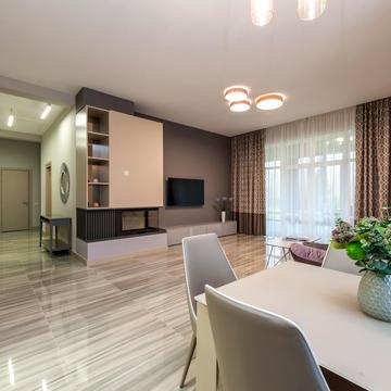 Єропейська, 3