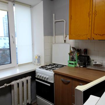 Васильківська вул., 27 к1