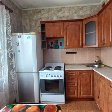 Червоної Калини просп. (Володимира Маяковського), 40