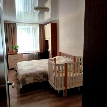 Продаж 2-х кім.,кв-ри з гарним ремонтомі, Алмазний, середній поверх