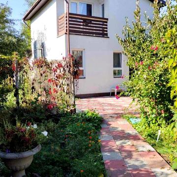 Продаж  будинку 115 кв м, 4,5 сот землі, 2 спальні Оболонський рн