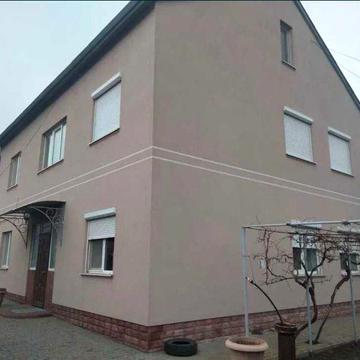 Капитальный дом в пригороде