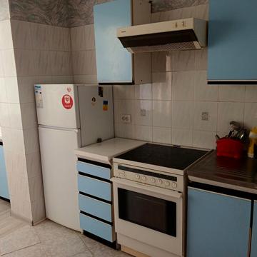 Мостицька вул., 12