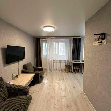 Оренда! Трикімнатна в самому центрі міста! Євроремонт.