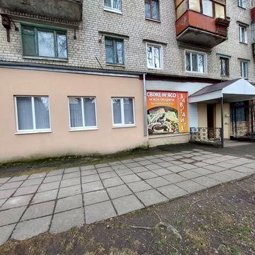 Шкільна, 13/10