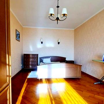 Оренда 2-к Котельникова 37 Світло завжди