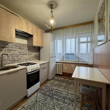 Русанівська набережна вул., 16