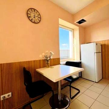 Продам одна ком. кв. в Центре ул. Королевы Елизаветы II , Мост Сити !