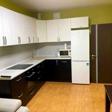 Зарічна вул., 1-В