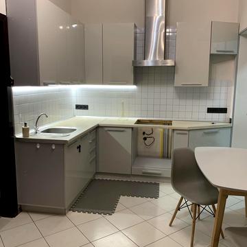 Введенська вул., 27/51